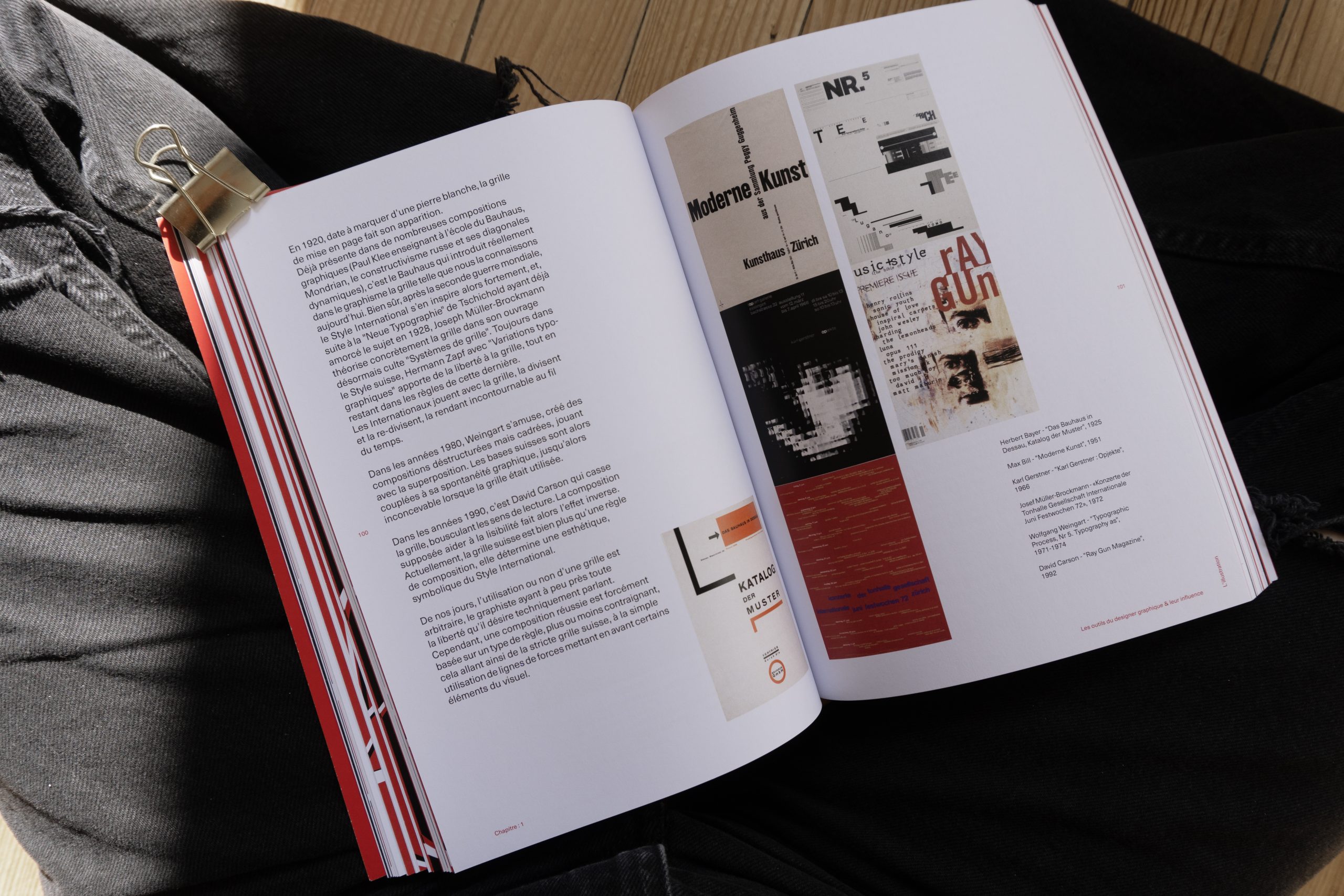 Visuel de l'intérieur du livre montrant une double page du chapitre sur la composition.